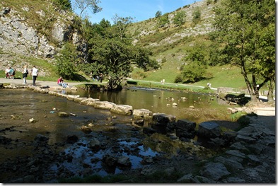 peak district walking across stepping stones