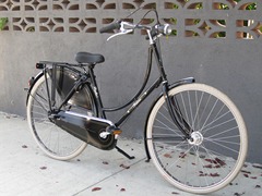 A dutch style bike which is good for starting to cycle in an inner city area