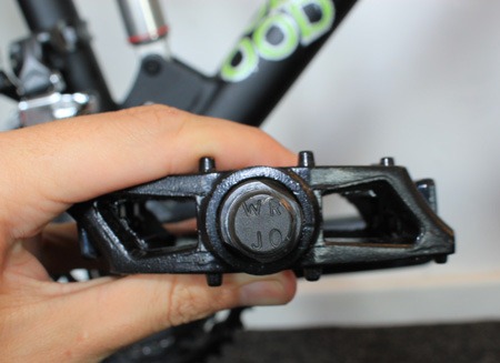Mark indicating this is the right foot pedal