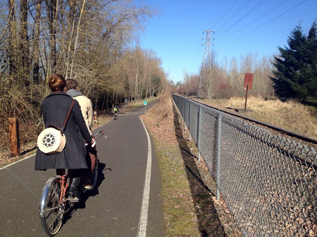 cyclists-on-greenway