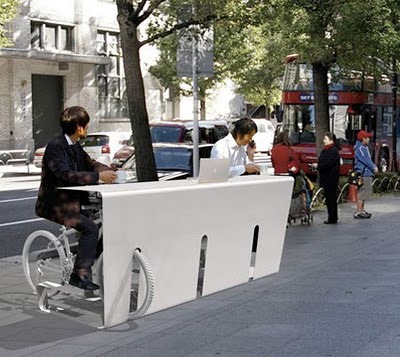Pit-in-long-table