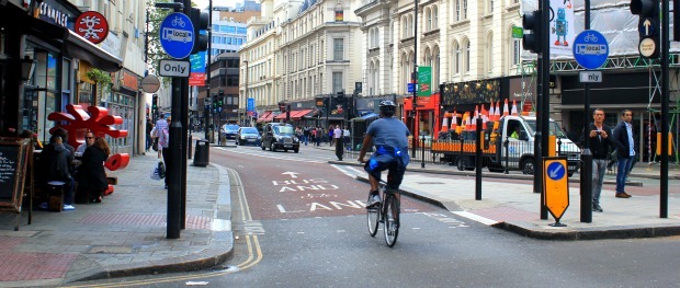how to ride a bike in traffic