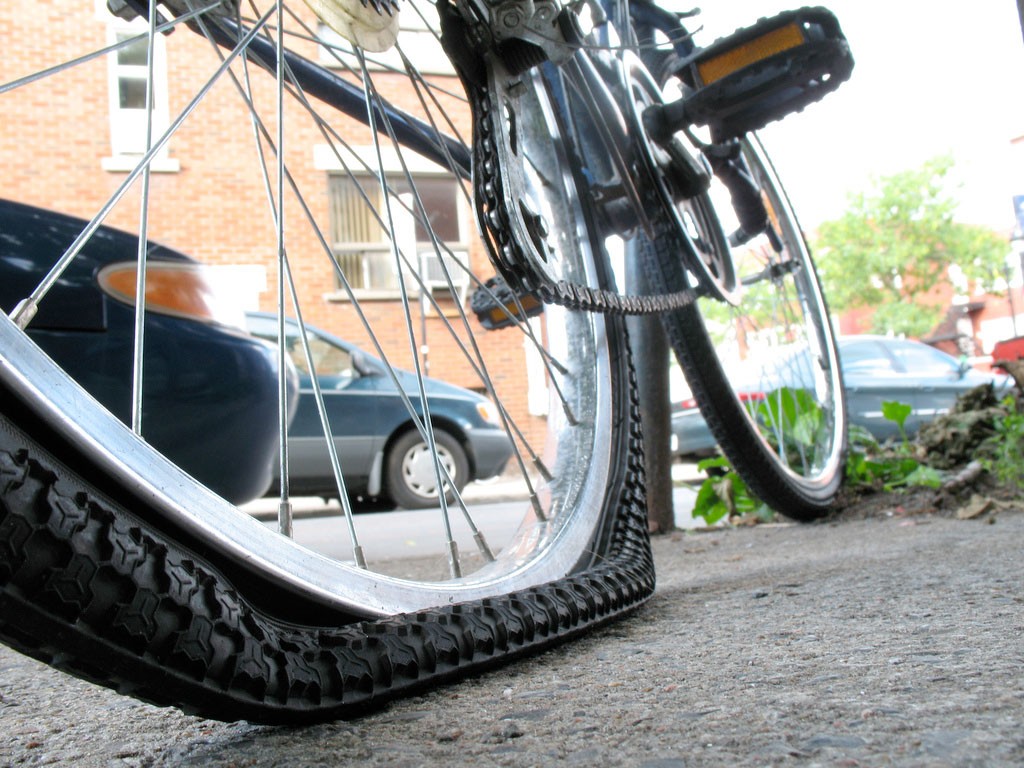 Pressure bike tyres deals
